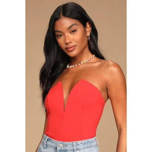 Lulus Tops - Lulu Babe Alert Red Notched Strapless Bodysuit - NWT
